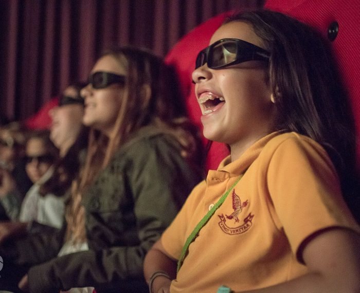 Butacas y pantalla de una sala 3D Multiplex