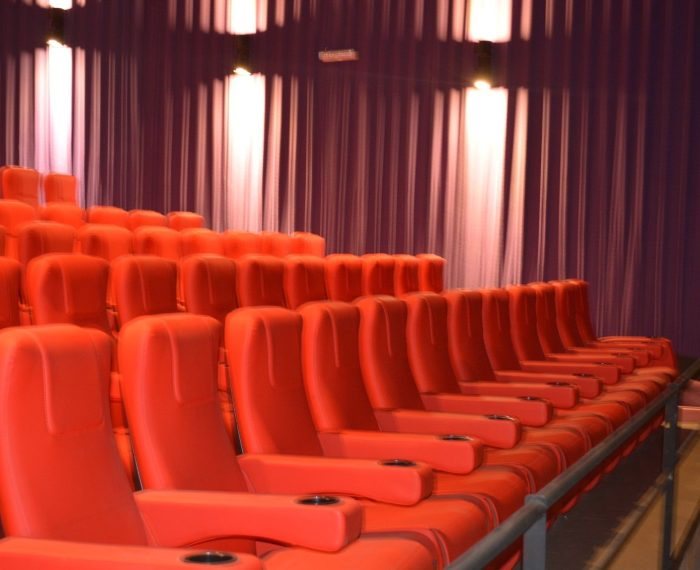 Butacas Comfort Plus de Multiplex Belgrano con iluminación ambiental